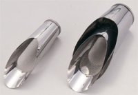 Stainless steel scoop with meshes