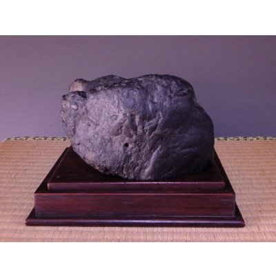 Photo6: Suiseki / Ishikarigawa (Kamuikotan) : Kotan-seki (with one pedestal) / Two horse's hooves