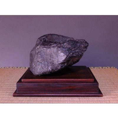 Photo5: Suiseki / Ishikarigawa (Kamuikotan) : Kotan-seki (with one pedestal) / Two horse's hooves