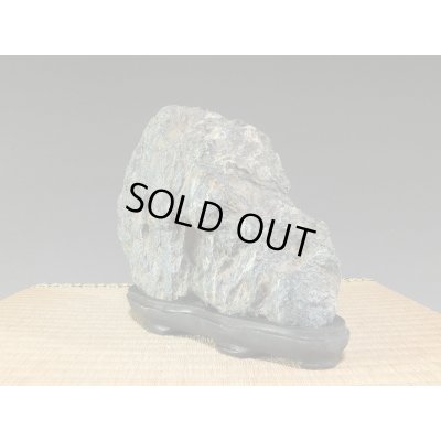 Photo4: Suiseki / Kamogawa-ishi (with one pedestal)