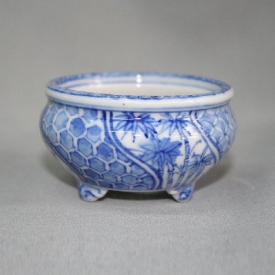 Photo4: Kutani Ware Round Pot “Eisho” Sometsuke Sho-Chiku-Bai pattern / D67mm [A9502]