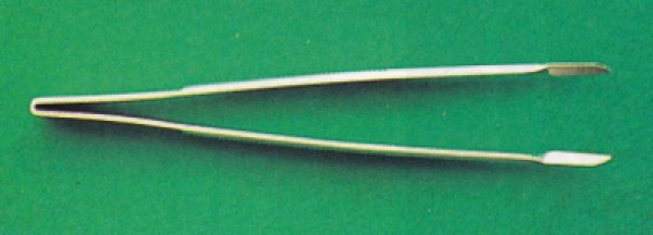 Kaneshin Angled Tweezers with Spade