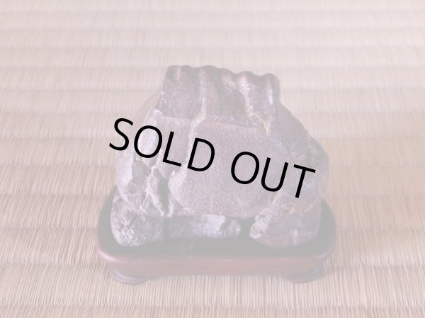 Photo3: Suiseki / Abegawa-ishi ： Kuzuya-ishi (with one pedestal) (3)