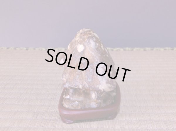 Photo5: Suiseki / Abegawa-ishi ： Kuzuya-ishi (with one pedestal) (5)