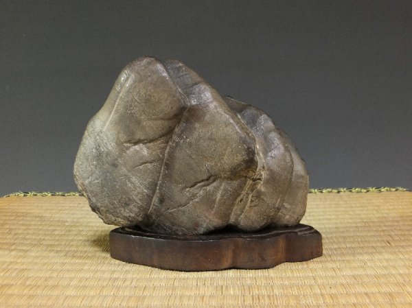 Photo2: Suiseki / Setagawa-ishi (with one pedestal) (2)